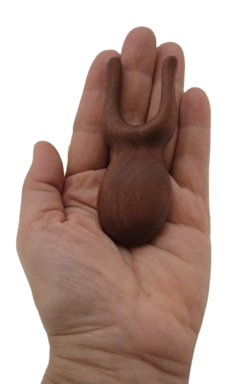 [Color difference] Natural wood due to different parts of the material and there is a certain degree of color difference, is a normal phenomenon.