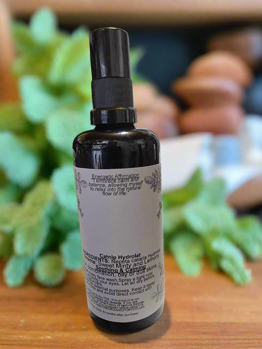 Offers a cooling effect, making it a refreshing mist for the body during warm weather.