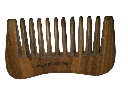 With its 2 cm (approx.), long teeth, it easily reaches the scalp - alleviating and relieving scalp tension.